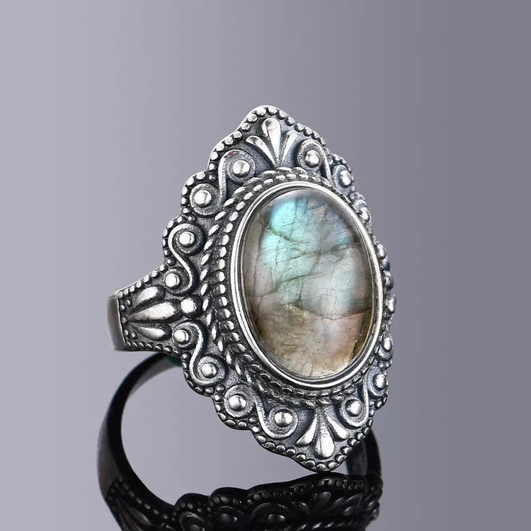 ~ Vintage Style Labradorite Ring ~