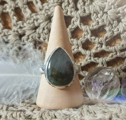 ~ Purple Fire Labradorite Ring ~